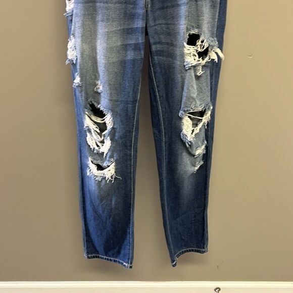 KanCan Medium Blue Very Distressed Faded Straight Leg 5-Pocket Jeans- Size 9/28 - Picture 7 of 12